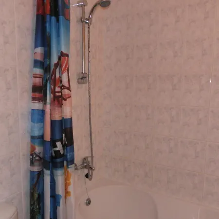 דירה First Floor, 2 Bedroom F102, Pool View & Free Wifi
